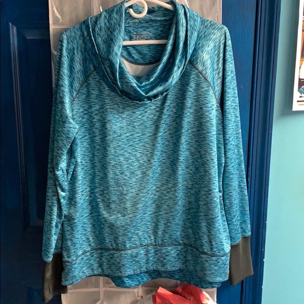 Active wear hoodie